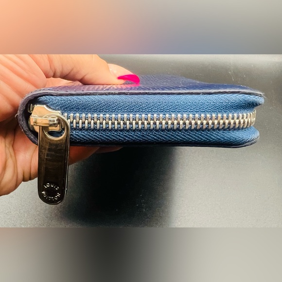 Louis Vuitton Zippy long wallet in blue Epi leather. With silver hardware. VGUC💙 - Picture 7 of 12